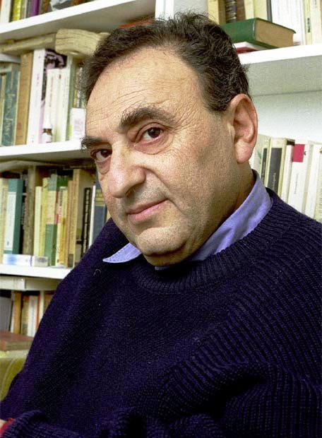 Juan José Saer Juan José Saer